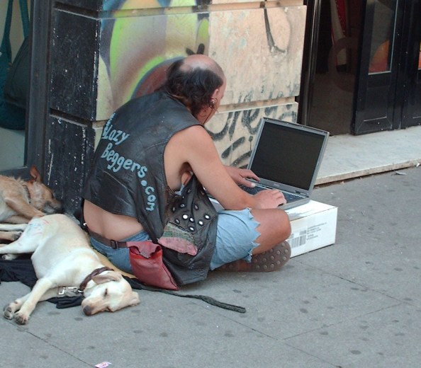 2007-06-xx-laptop-with-wifi-and-no-battery