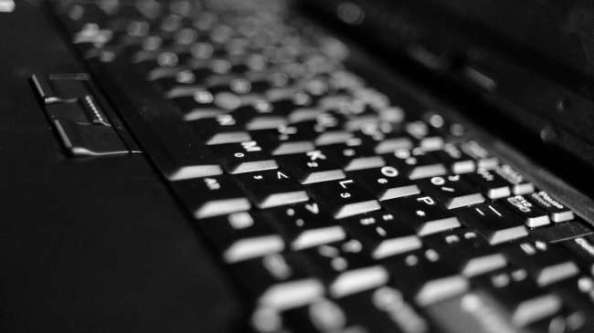 Laptop-Keyboard1.jpg_www.EpicWpp.com_1-650x365