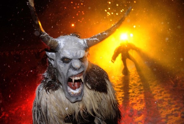 pb-101201-gathering-devils-2p.photoblog900