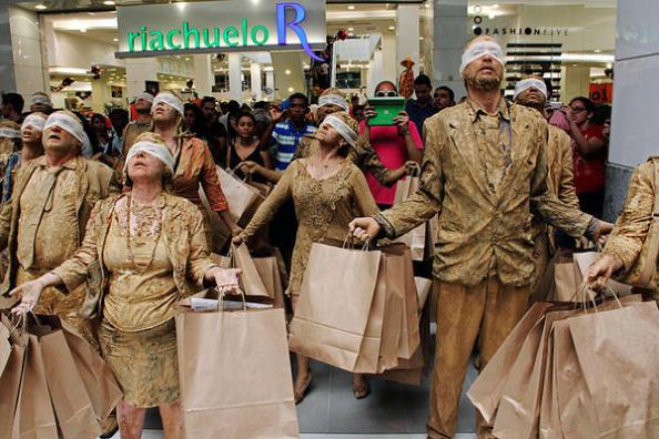 0116-brazil-shopping-mall-protests_full_600